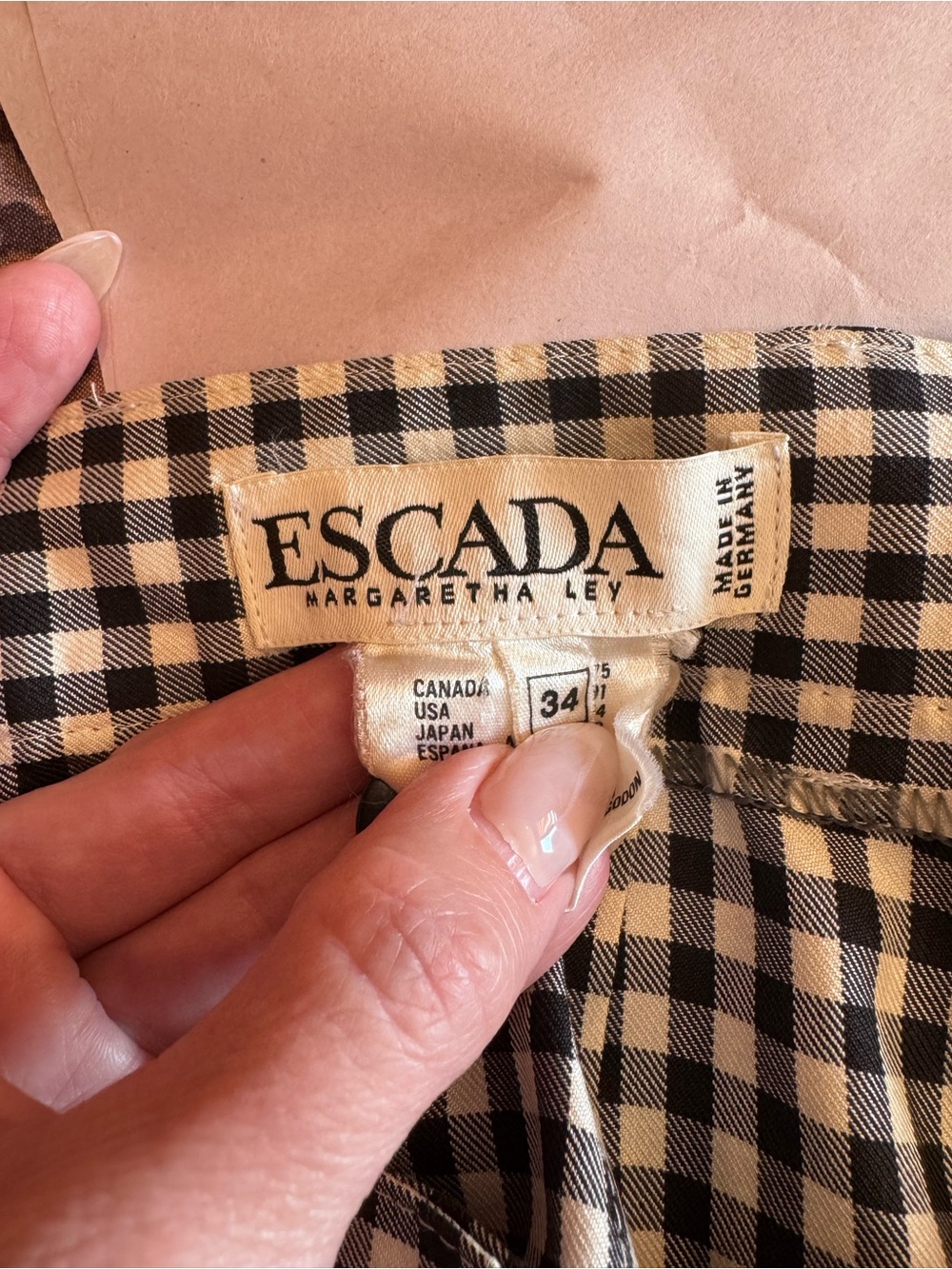 Escada Margaretha Ley Black and White Gingham High-Waist Trousers - Picture 2 of 4